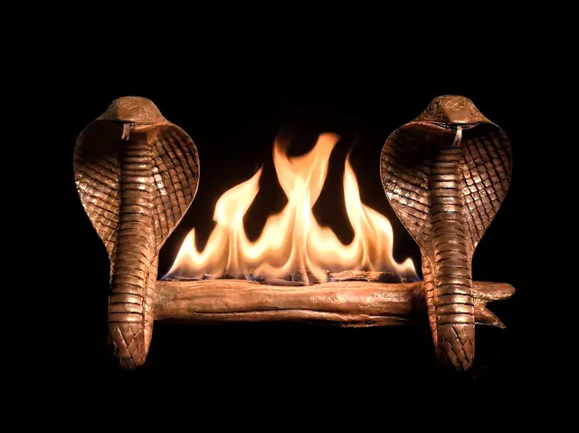 SERPENS — Fire Sculpture
